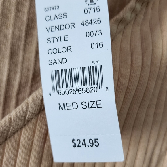 PAC Cares Sand color crop top size M - Picture 4 of 4